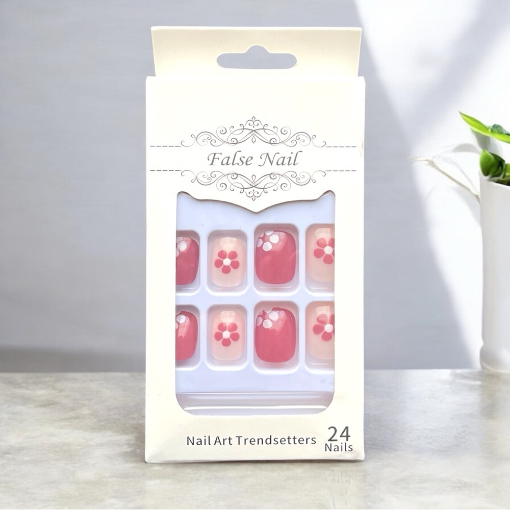 Pink Floral Nails Set